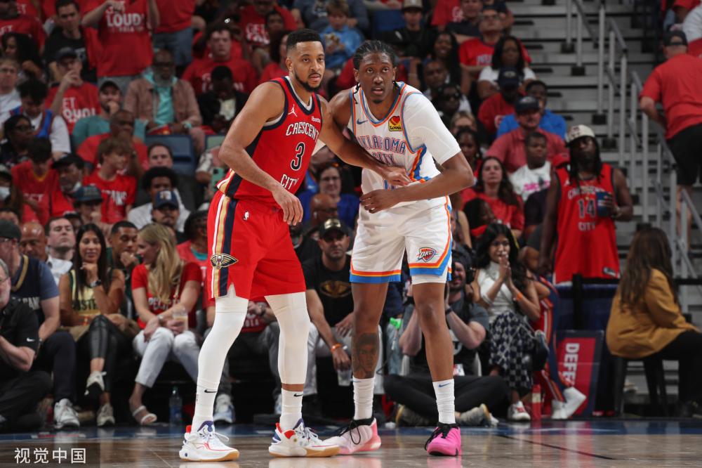 还是替补席 还是替补席